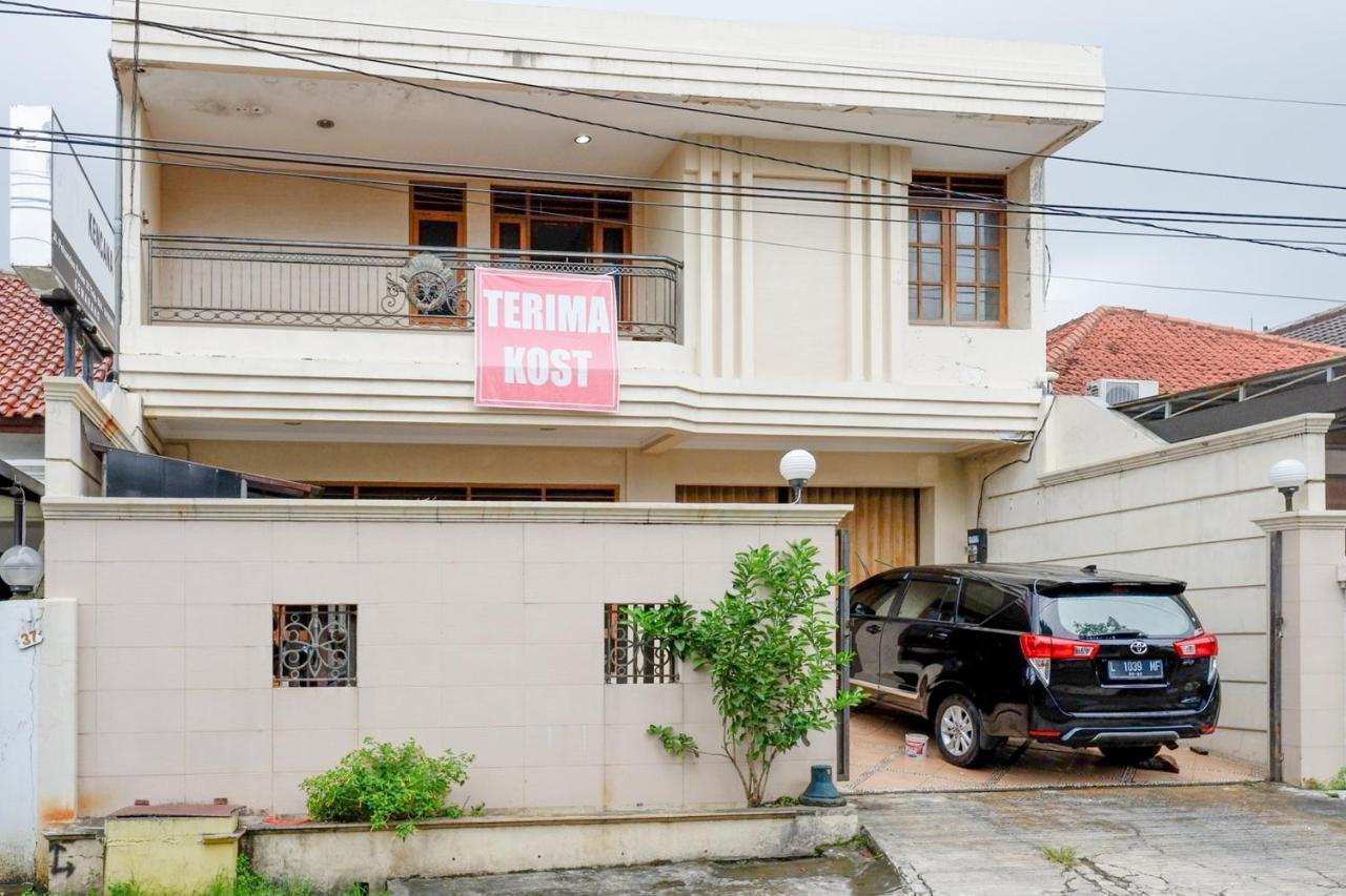 Koolkost Near Kawasan Simpang Lima Semarang Hotel Ngoại thất bức ảnh