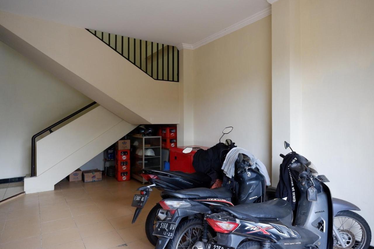Koolkost Near Kawasan Simpang Lima Semarang Hotel Ngoại thất bức ảnh
